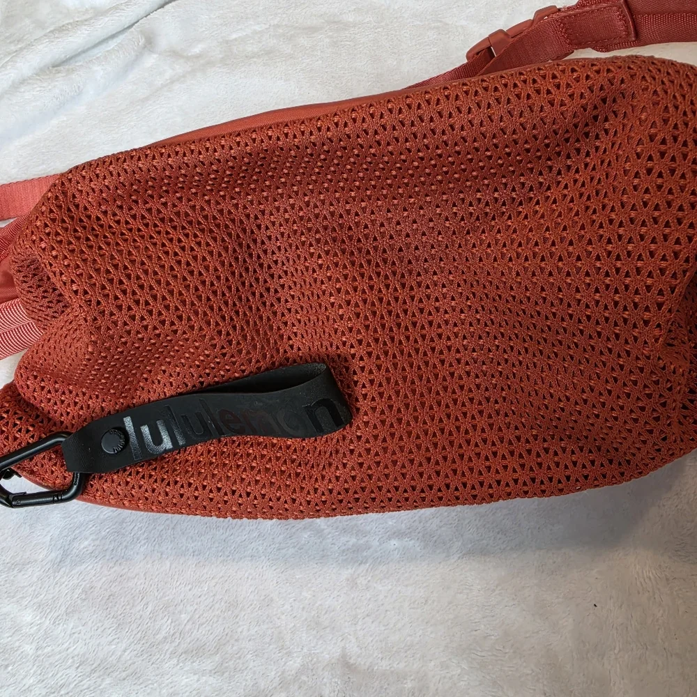 NWT LULULEMON All Hours Belt Bag Brick